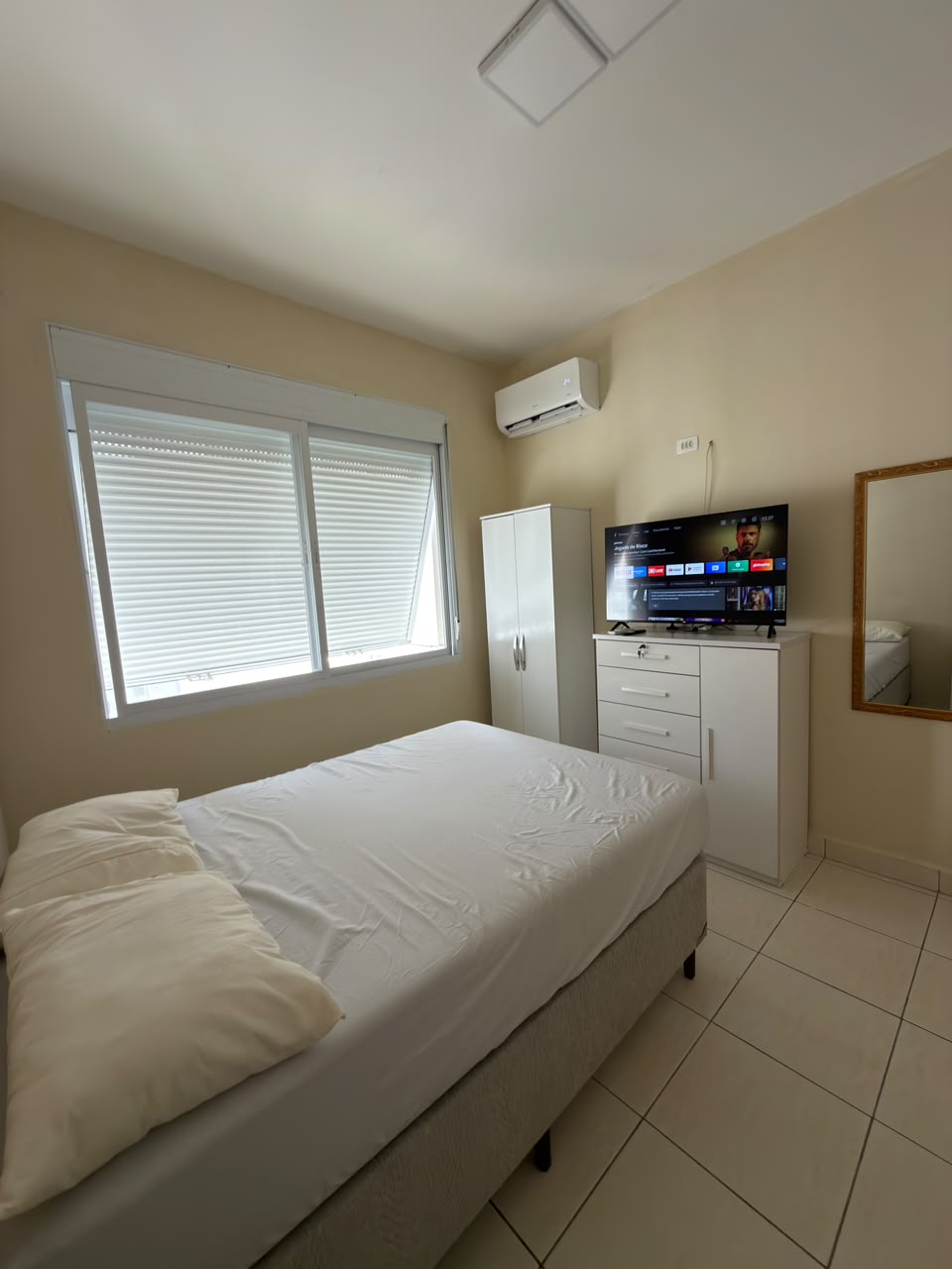 Quarto 2 com camas de solteiro